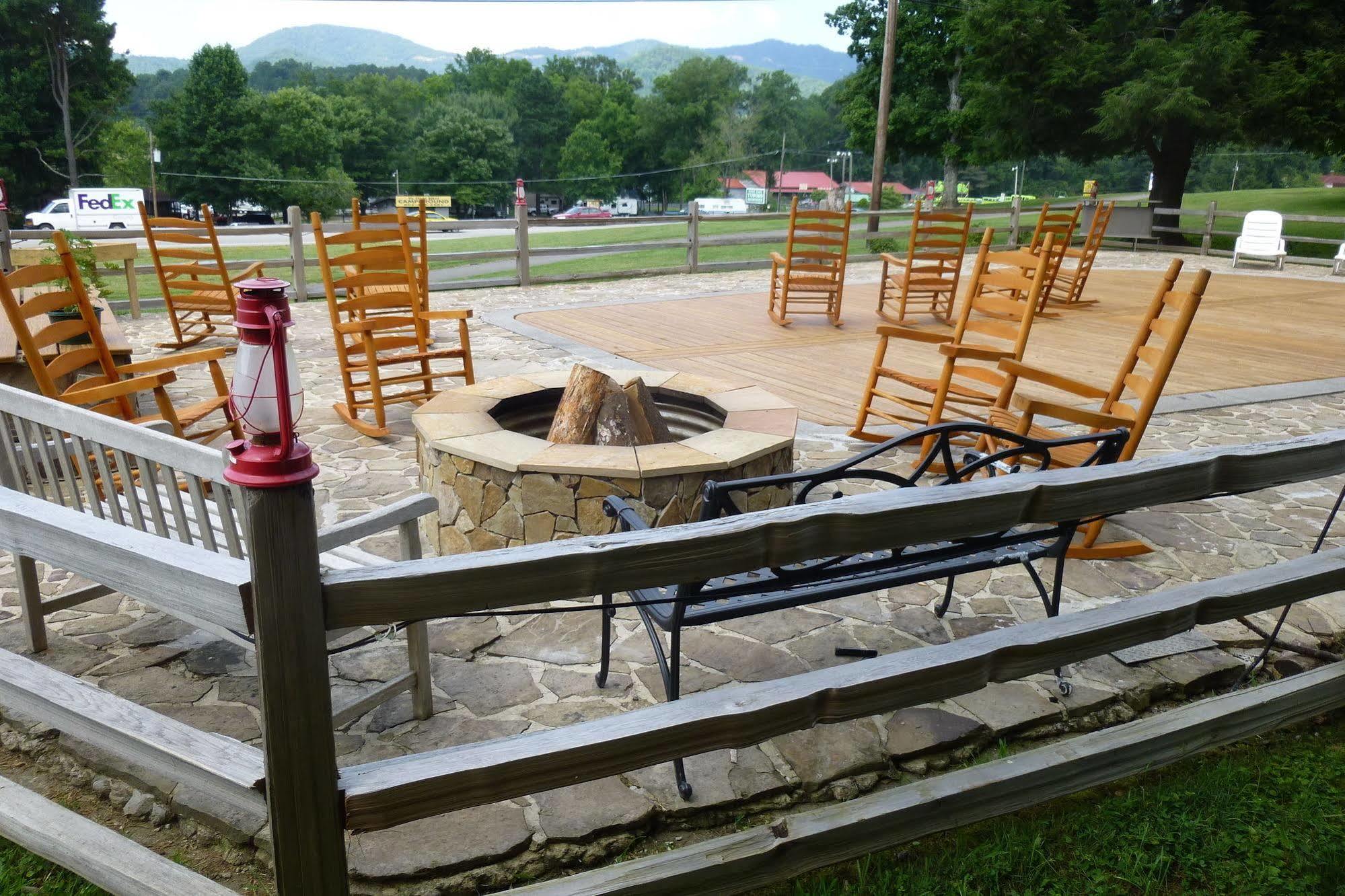 Townsend Gateway Inn Exterior foto